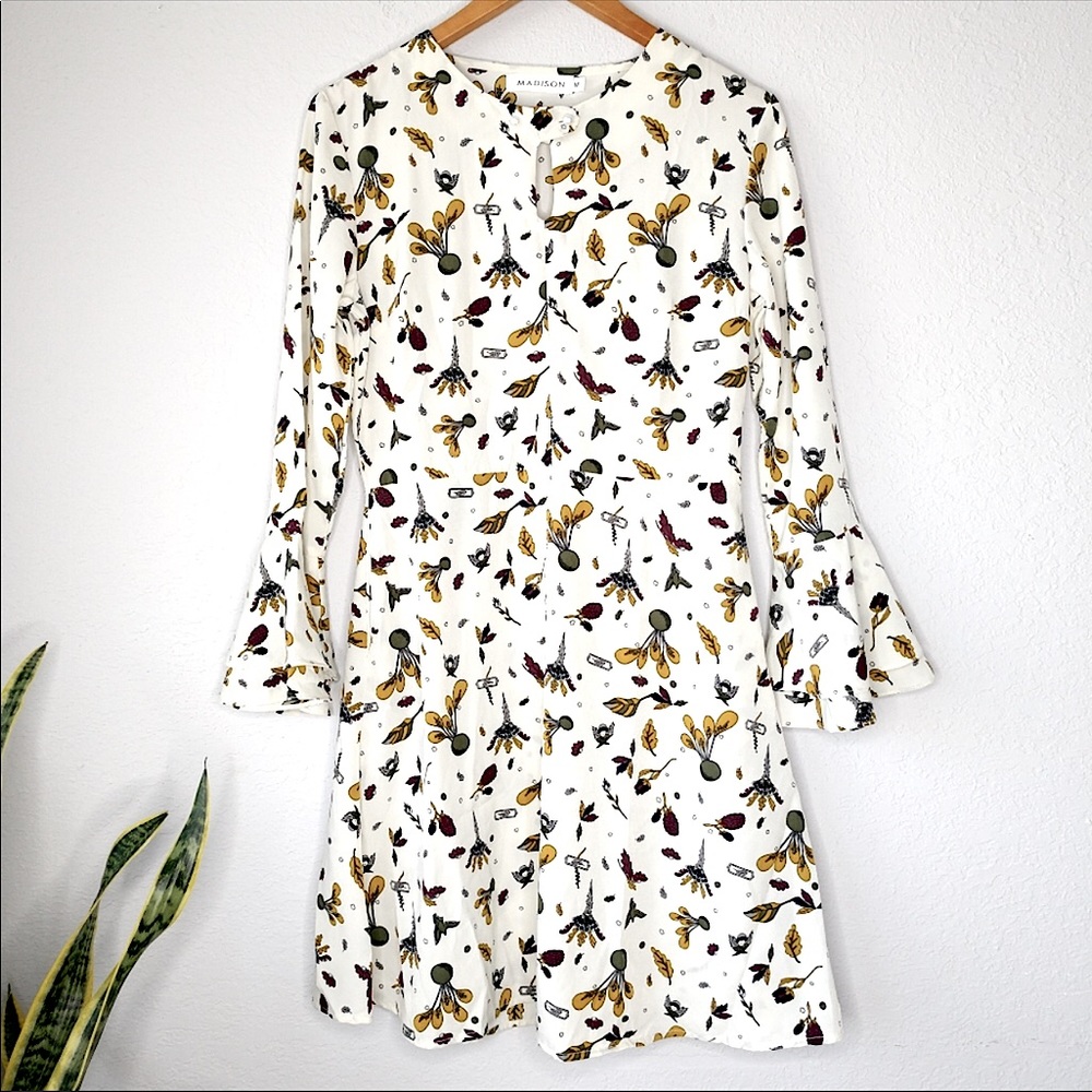 Madison 🍁 leaf print dress - SZ - Medium